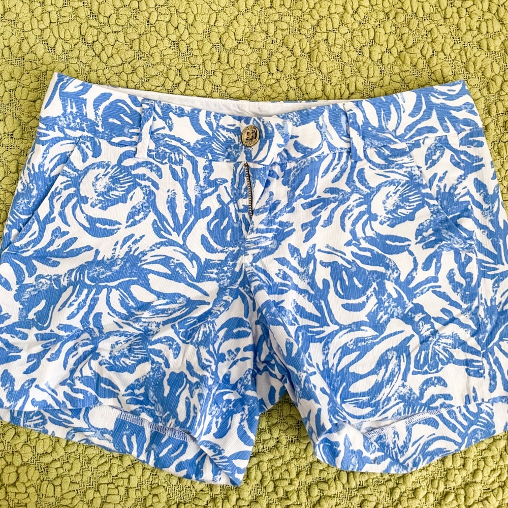 Lilly Pulitzer Shorts Blue and White Patterned